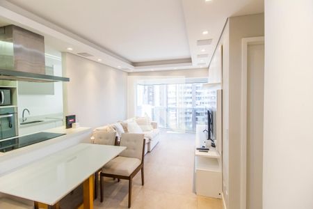 Sala  de apartamento para alugar com 1 quarto, 50m² em Melville Empresarial Ii, Barueri