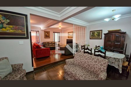 Sala de casa à venda com 3 quartos, 180m² em Jardim Alzira, São Paulo