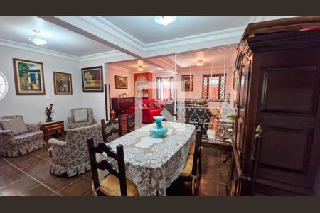 Sala de casa à venda com 3 quartos, 180m² em Jardim Alzira, São Paulo