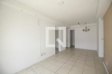 Sala de apartamento para alugar com 3 quartos, 84m² em Taquara, Rio de Janeiro