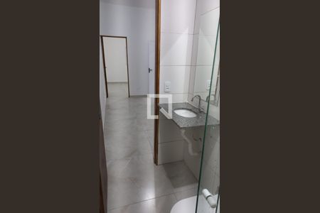 Banheiro de casa para alugar com 1 quarto, 50m² em Chácara do Solar II (Fazendinha), Santana de Parnaíba