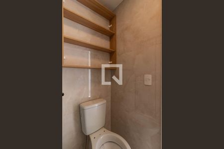 Banheiro de apartamento para alugar com 1 quarto, 24m² em Barra Funda, São Paulo