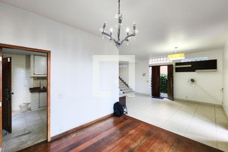Sala de Jantar  de casa à venda com 3 quartos, 375m² em Grajaú, Rio de Janeiro