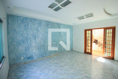 Casa para alugar com 4 quartos, 300m² em Vila Regente Feijó, São Paulo