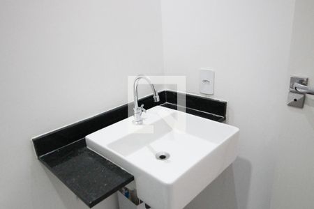 Banheiro de kitnet/studio para alugar com 1 quarto, 25m² em Vila Olímpia, São Paulo