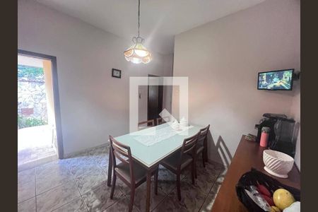 Casa à venda com 3 quartos, 178m² em Renascença, Belo Horizonte