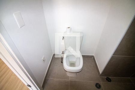 Banheiro de kitnet/studio à venda com 1 quarto, 28m² em Brooklin, São Paulo