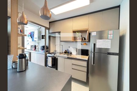 Sala/Cozinha de apartamento à venda com 2 quartos, 64m² em Indianópolis, São Paulo