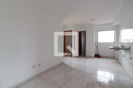 Sala/Cozinha e Área de Serviço de apartamento à venda com 2 quartos, 44m² em Vila Guilhermina, São Paulo