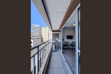 Varanda de kitnet/studio para alugar com 1 quarto, 27m² em Liberdade, São Paulo