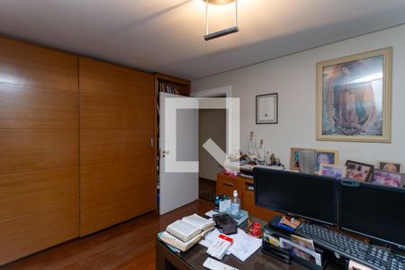 Quarto 1 de apartamento à venda com 3 quartos, 195m² em Perdizes, São Paulo