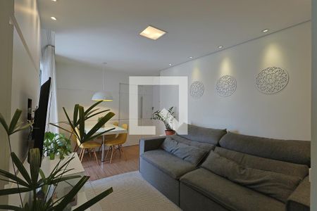 Apartamento à venda com 2 quartos, 56m² em Pompéia, Belo Horizonte