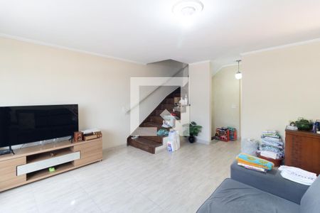 Sala de casa à venda com 3 quartos, 250m² em Jardim Maria Estela, São Paulo