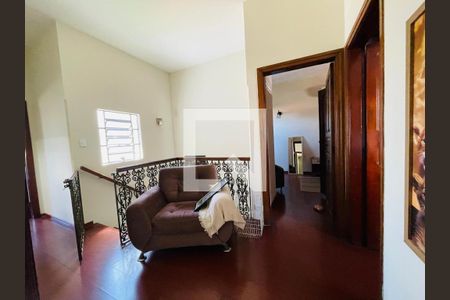 Corredor de casa para alugar com 3 quartos, 190m² em Centro, Taubaté