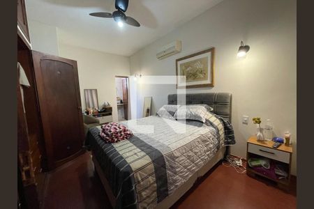 Quarto de casa para alugar com 3 quartos, 190m² em Centro, Taubaté