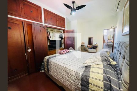 Quarto de casa para alugar com 3 quartos, 190m² em Centro, Taubaté