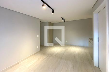 Sala de apartamento para alugar com 2 quartos, 67m² em Sion, Belo Horizonte