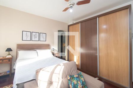 Quarto 1 de casa à venda com 4 quartos, 268m² em Serraria, Porto Alegre