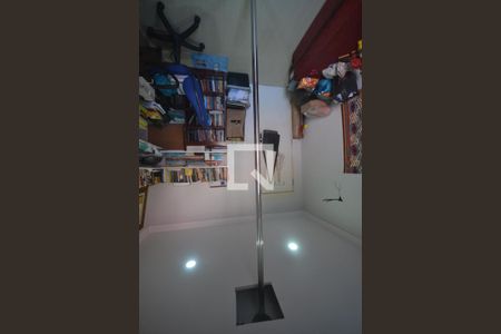 Quarto 1 de apartamento para alugar com 2 quartos, 70m² em Caonze, Nova Iguaçu