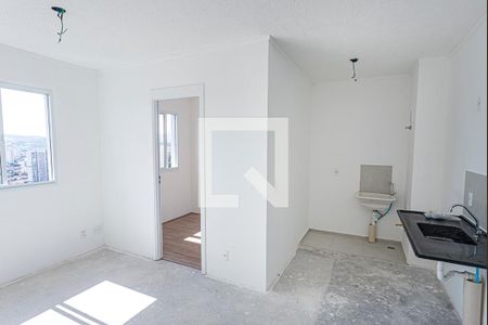 Sala, cozinha e área de serviçoSala, cozinha e área de serviço de apartamento à venda com 2 quartos, 34m² em Nossa Senhora do O, São Paulo