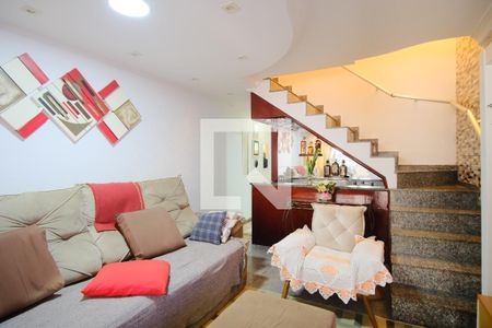 Sala de casa para alugar com 4 quartos, 175m² em Vila Esperança, São Paulo