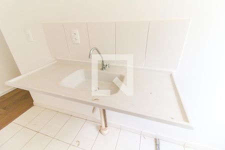 Sala/Cozinha de apartamento para alugar com 2 quartos, 44m² em Jardim Helian, São Paulo