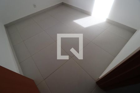 Quarto 1 de apartamento para alugar com 2 quartos, 57m² em Novo Mundo, Uberlândia