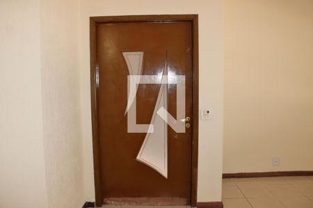 Casa de Condomínio para alugar com 4 quartos, 288m² em Chácara Roselândia - Cotia - Sp, Cotia