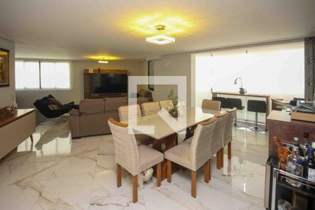 Apartamento para alugar com 3 quartos, 198m² em Jardim Avelino, São Paulo
