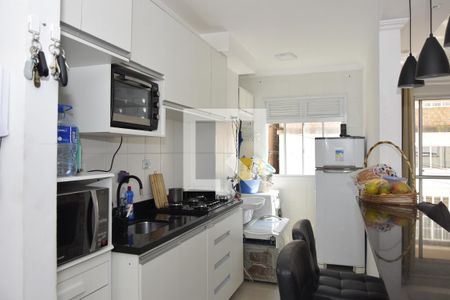 Apartamento para alugar com 2 quartos, 54m² em Jardim Vitória, Embu das Artes