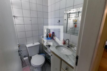 Banheiro Corredor de apartamento à venda com 2 quartos, 56m² em Jardim Monte Kemel, São Paulo