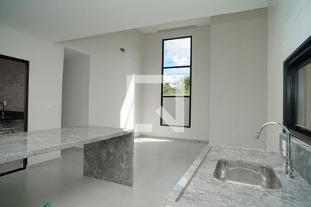 Cozinha de casa de condomínio para alugar com 4 quartos, 176m² em Ubatiba, Maricá