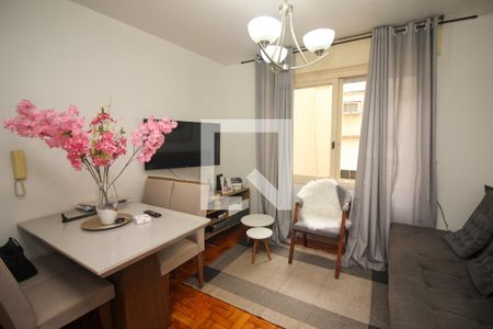Sala de apartamento à venda com 1 quarto, 41m² em Menino Deus, Porto Alegre