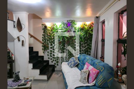 Sala  de casa para alugar com 2 quartos, 158m² em Jardim Terezopolis, Guarulhos