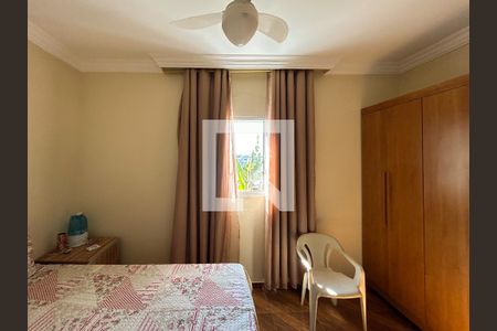 Casa à venda com 5 quartos, 228m² em São Benedito, Belo Horizonte