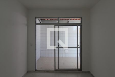 Sala de TV de apartamento para alugar com 2 quartos, 100m² em Paquetá, Belo Horizonte