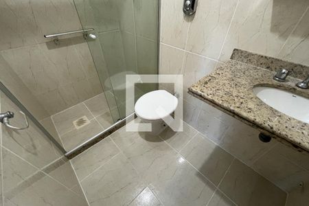 Banheiro social de apartamento à venda com 3 quartos, 199m² em Freguesia (ilha do Governador), Rio de Janeiro