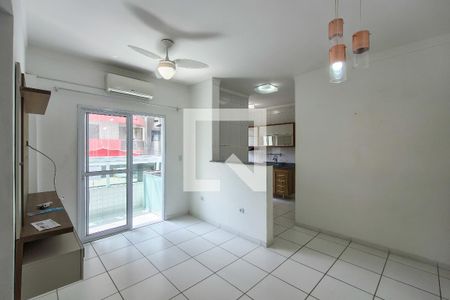 Sala  de apartamento para alugar com 2 quartos, 60m² em Nova Mirim, Praia Grande