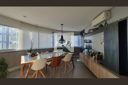 Sala de apartamento à venda com 3 quartos, 126m² em Vila Scarpelli, Santo André