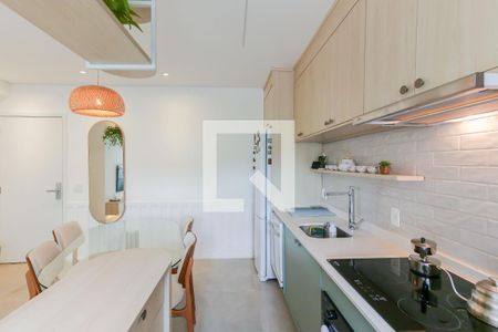Cozinha e Área de Serviço de apartamento para alugar com 2 quartos, 61m² em Butantã, São Paulo