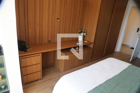 Sala/Quarto de apartamento à venda com 1 quarto, 23m² em Santo Amaro, São Paulo