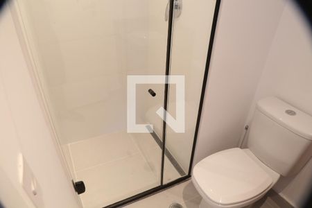 Banheiro de apartamento à venda com 1 quarto, 23m² em Santo Amaro, São Paulo