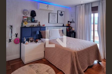 Casa à venda com 4 quartos, 360m² em Alphaville, Santana de Parnaíba