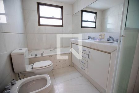 Suíte Master  de apartamento à venda com 4 quartos, 186m² em Funcionários, Belo Horizonte