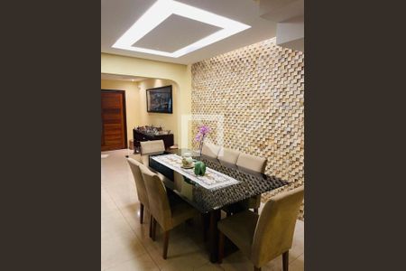 Casa à venda com 3 quartos, 237m² em Rudge Ramos, São Bernardo do Campo