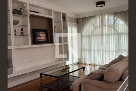 Casa para alugar com 4 quartos, 530m² em São Paulo II, Cotia