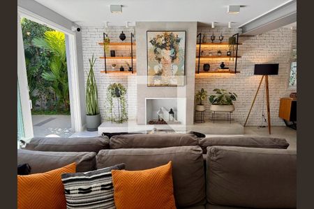 Casa à venda com 6 quartos, 450m² em Vila da Saúde, São Paulo