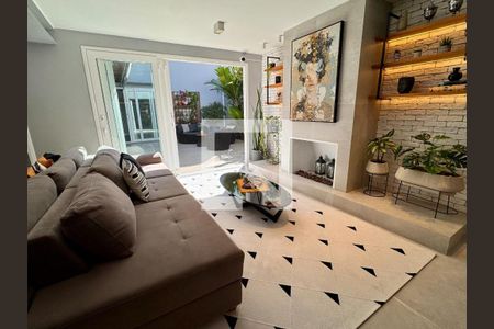 Casa à venda com 6 quartos, 450m² em Vila da Saúde, São Paulo