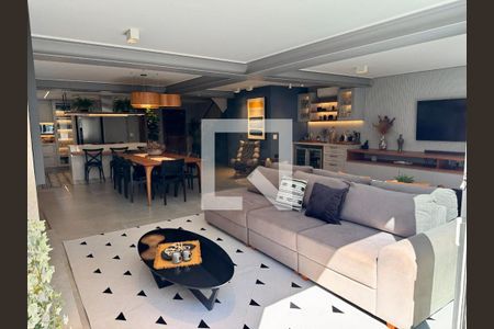 Casa à venda com 6 quartos, 450m² em Vila da Saúde, São Paulo