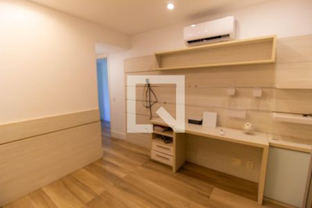 Apartamento para alugar com 3 quartos, 214m² em Itacoatiara, Niterói